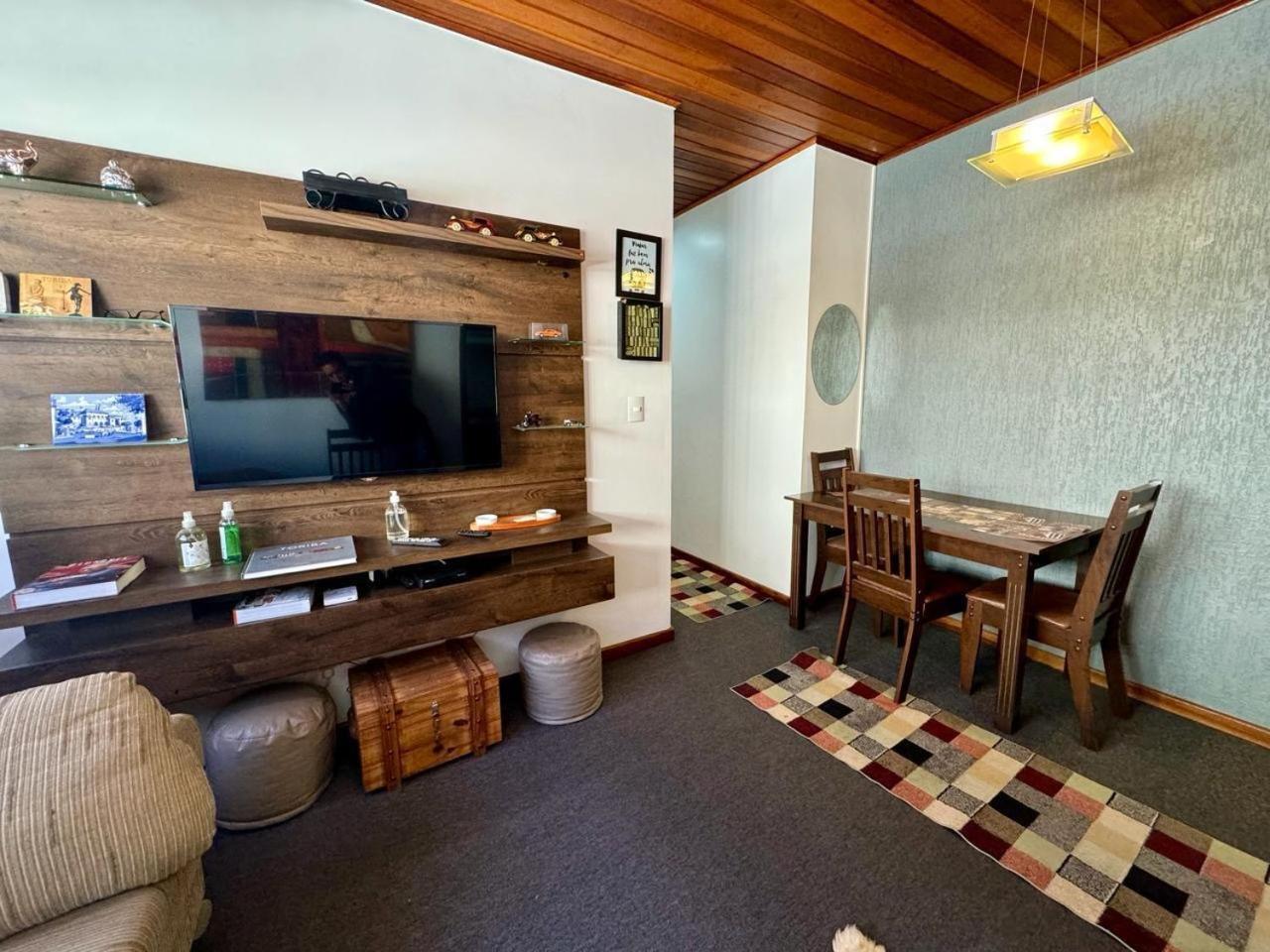 Apartamento Adonai Campos do Jordão